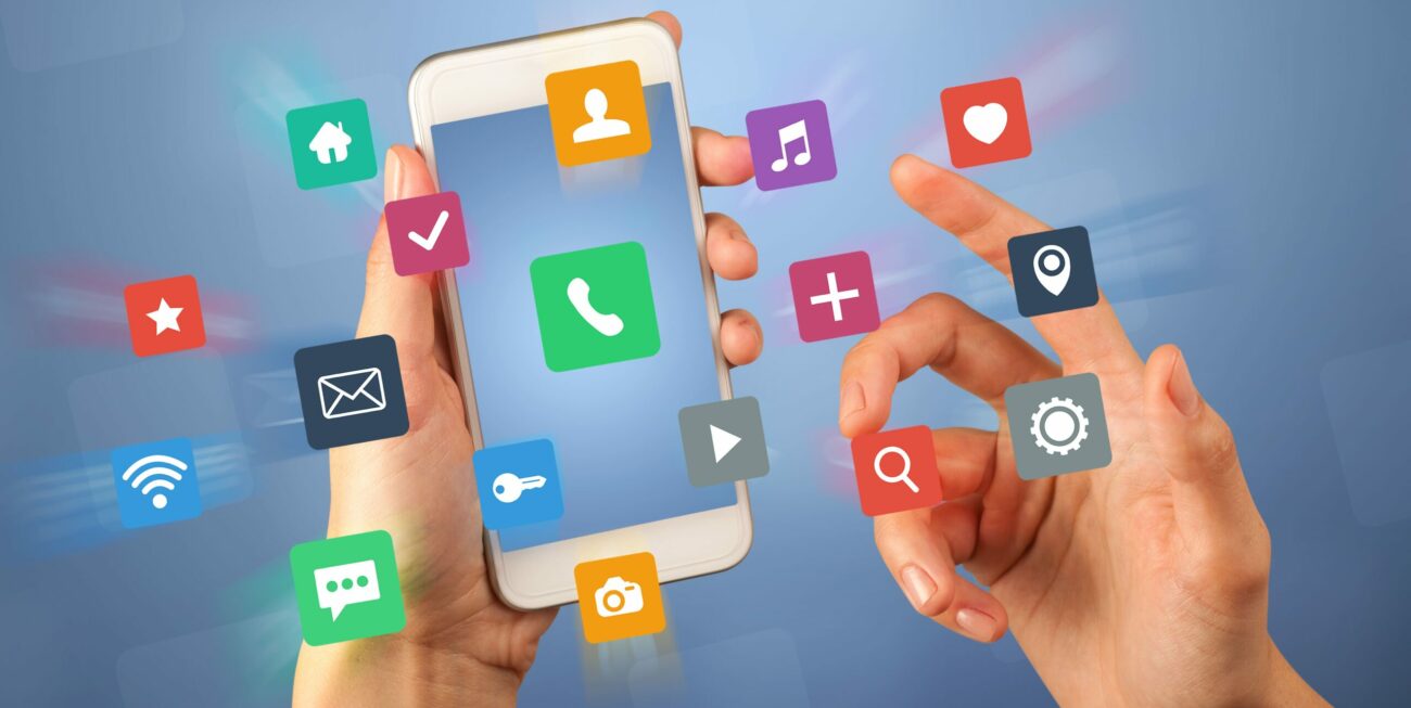 Diffusez vos contenus à grande échelle. Connectez vos services digitaux (VOD, musique, apps) aux réseaux des plus grands opérateurs mobiles. Nous gérons toute la complexité technique et réglementaire pour vous ouvrir les portes de nouveaux marchés.